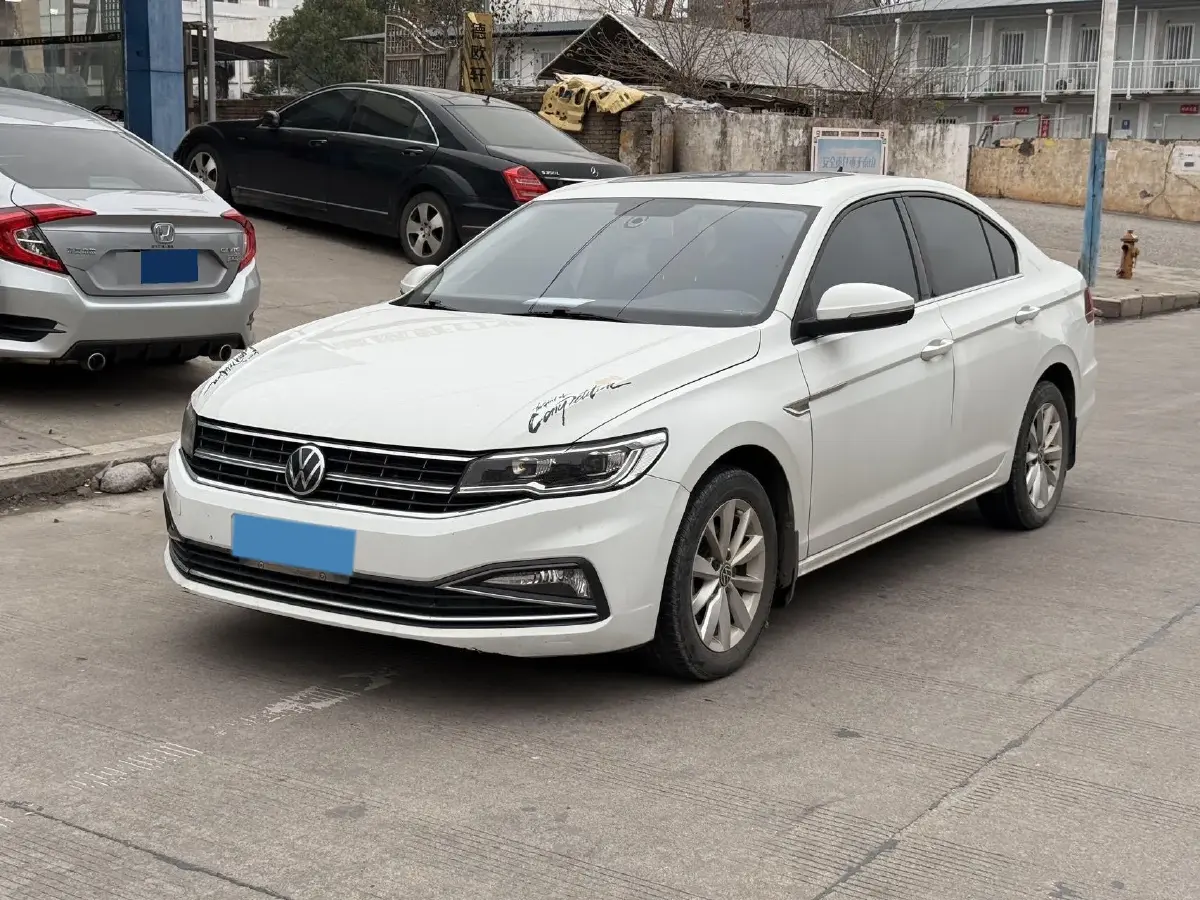 2021 Volkswagen Bora 1.5L 113HP L4 6AT