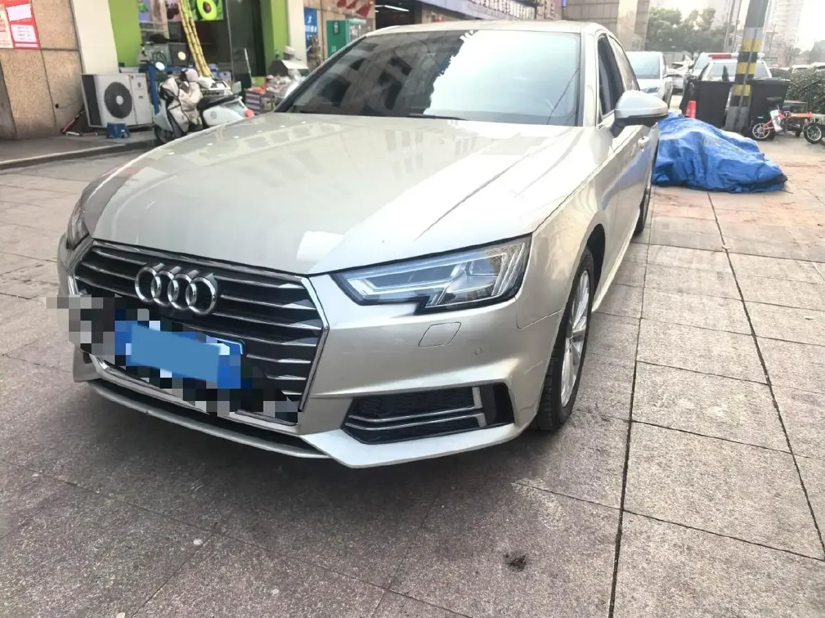 2019 Audi A4L 2.0T 190HP L4 7DCT