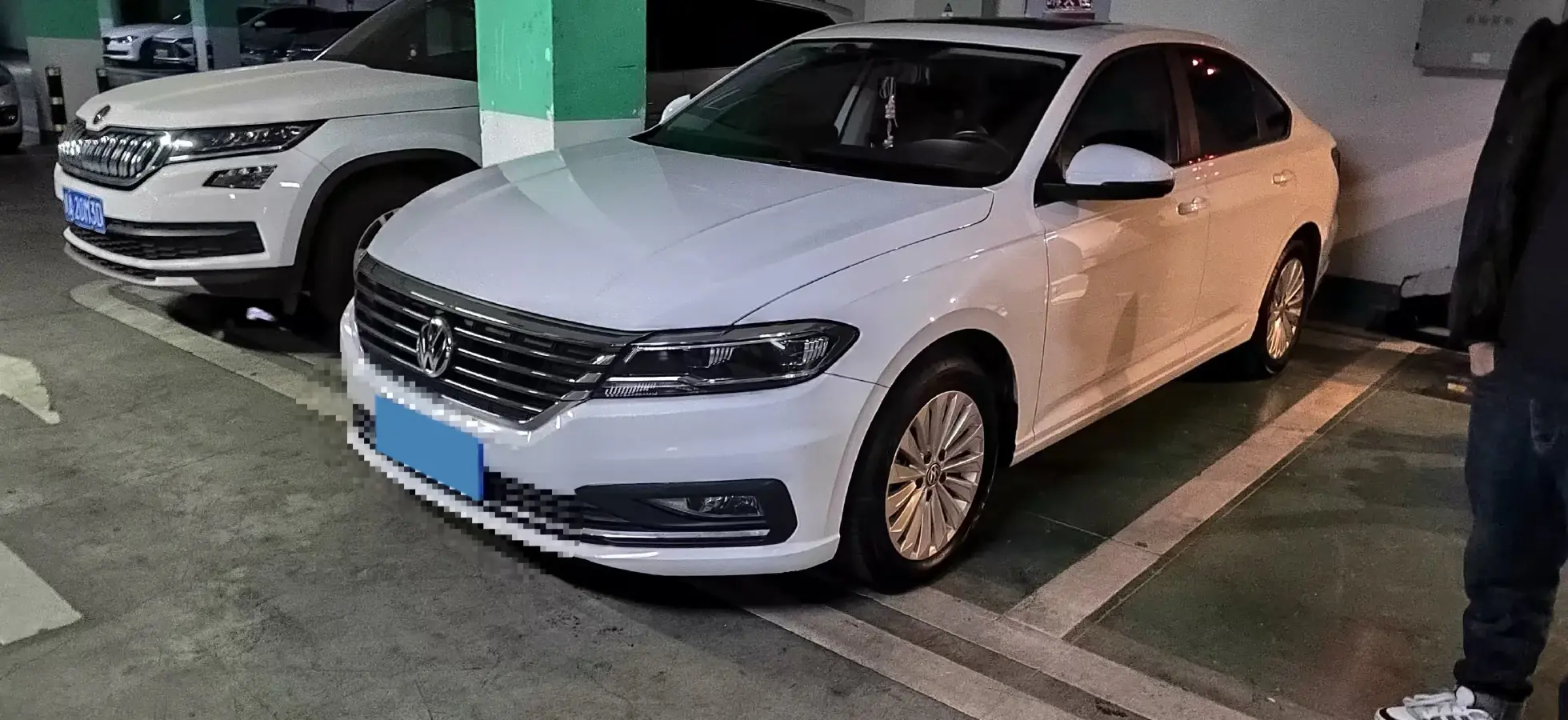 2019 Volkswagen Sagitar 1.2T 116HP L4 7DCT