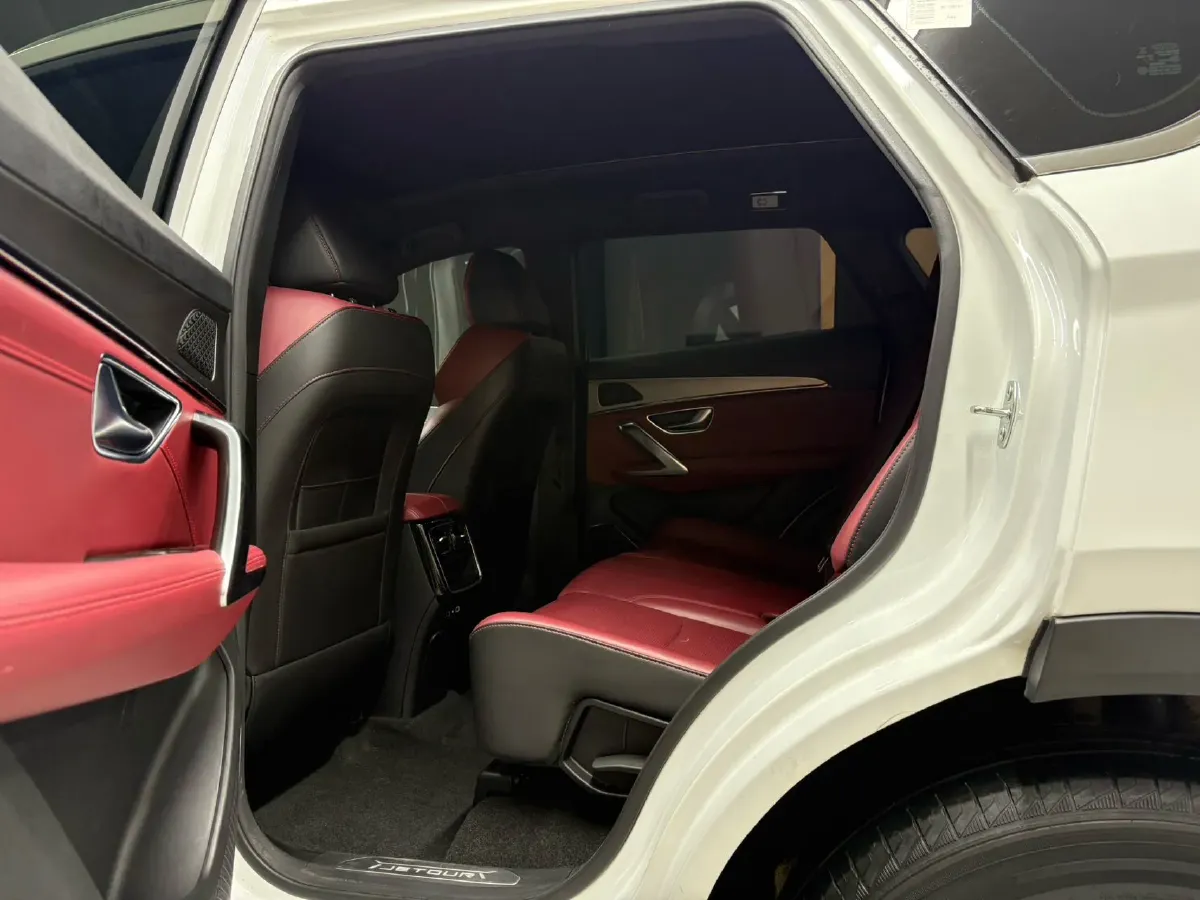 2021 Jetour X70 Plus 1.5T 156HP L4 6DCT,autocango,china used car exporter,china ev exporter,chinese used car exporter,chinese used ev exporter