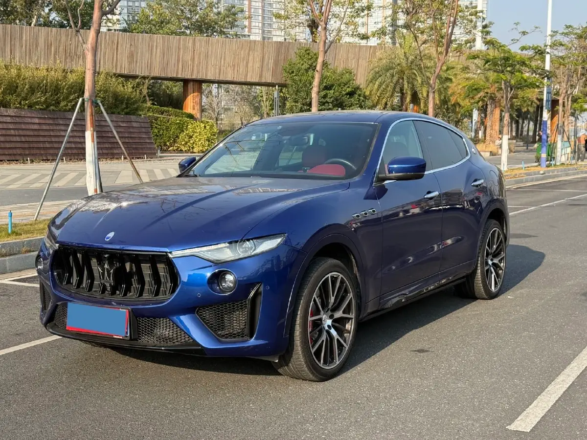 2019 Maserati Levante 3.0T 350HP V6 8AT