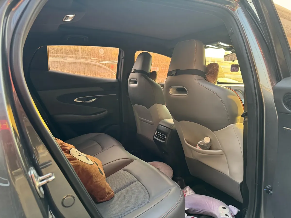 2022 ChangAn UNI-T 1.5T 188HP L4 7DCT,autocango,china used car exporter,china ev exporter,chinese used car exporter,chinese used ev exporter