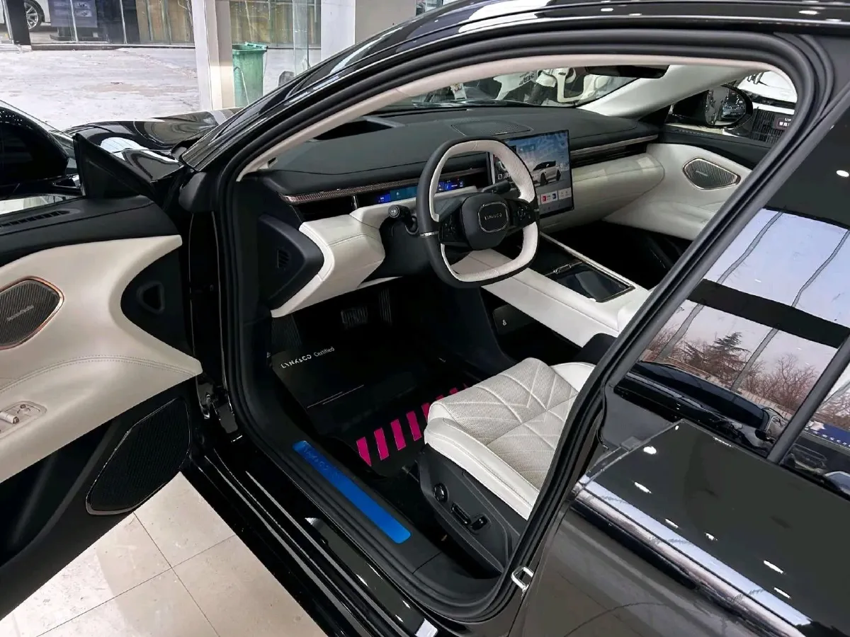 2025 LYNK&CO 10 EM-P 1.5T 163HP L4 3DHT PHEV,autocango,china used car exporter,china ev exporter,chinese used car exporter,chinese used ev exporter