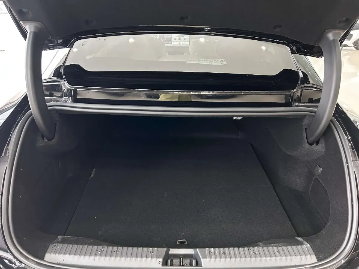 2025 LYNK&CO 10 EM-P 1.5T 163HP L4 3DHT PHEV,autocango,china used car exporter,china ev exporter,chinese used car exporter,chinese used ev exporter