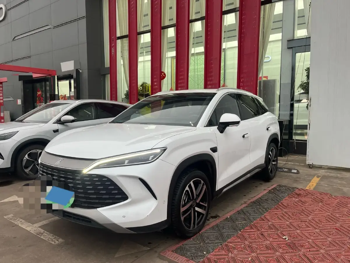 2025 BYD SongL DM-i 1.5L 101HP L4 E-CVT PHEV 18.3KWH