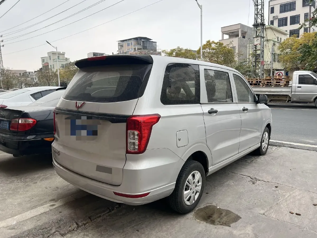 2021 Yema SiPaiKa 1.5L 109HP L4 5MT,autocango,china used car exporter,china ev exporter,chinese used car exporter,chinese used ev exporter