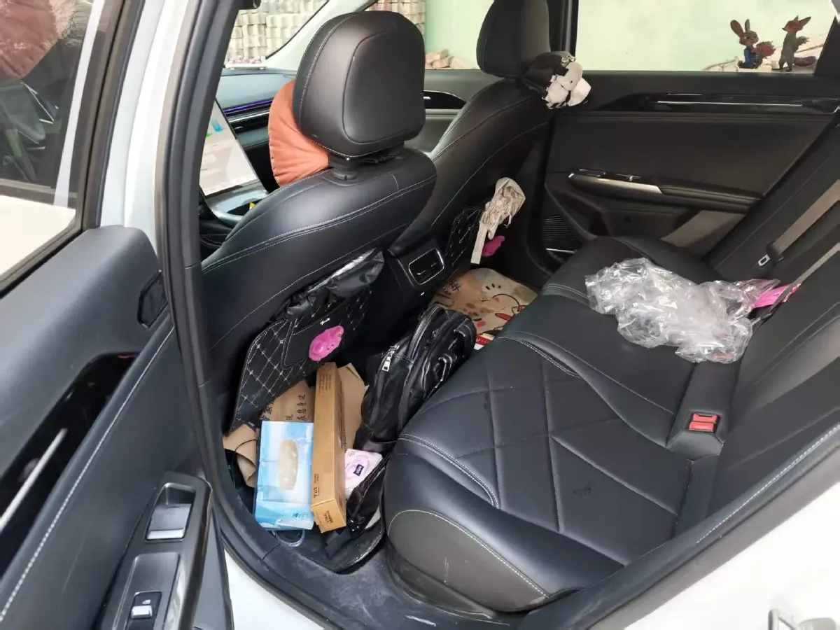 2024 Geely Galaxy L6 1.5T 163HP L4 3DHT PHEV,autocango,china used car exporter,china ev exporter,chinese used car exporter,chinese used ev exporter