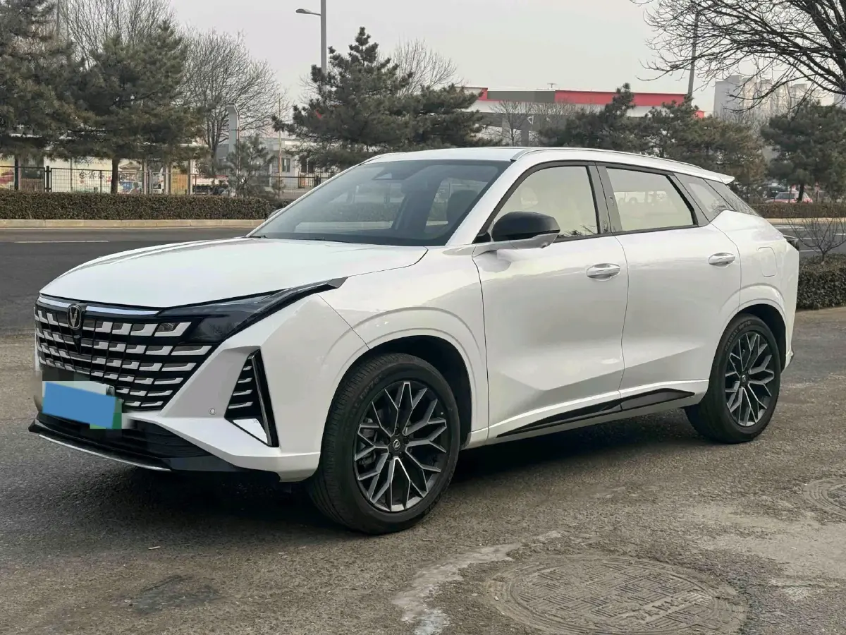 2025 ChangAn UNI-Z 1.5L 98HP L4 E-CVT PHEV