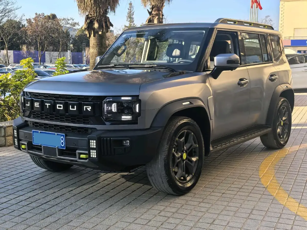 2023 Jetour Traveller 2.0T 254HP L4 7DCT