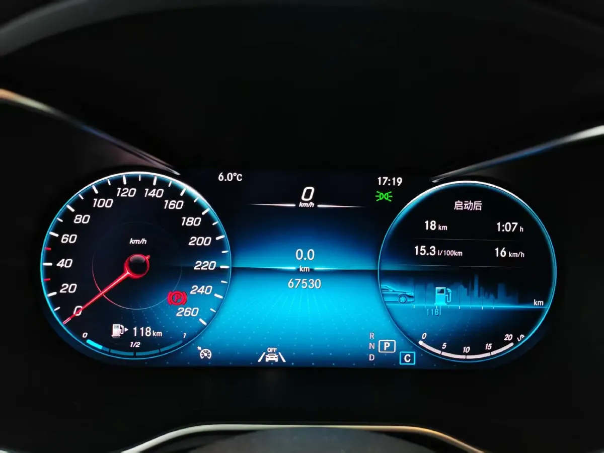 2021 Mercedes-Benz GLC Class 2.0T 258HP L4 9AT,autocango,china used car exporter,china ev exporter,chinese used car exporter,chinese used ev exporter