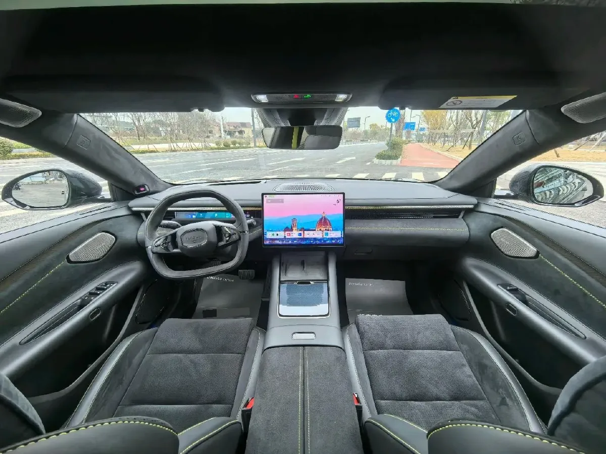 2025 LYNK&CO 10 EM-P 1.5T 163HP L4 3DHT PHEV,autocango,china used car exporter,china ev exporter,chinese used car exporter,chinese used ev exporter