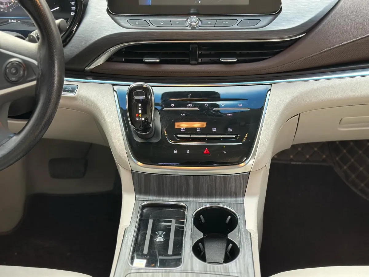 2023 Buick GL8 2.0T 237HP L4 9AT,autocango,china used car exporter,china ev exporter,chinese used car exporter,chinese used ev exporter