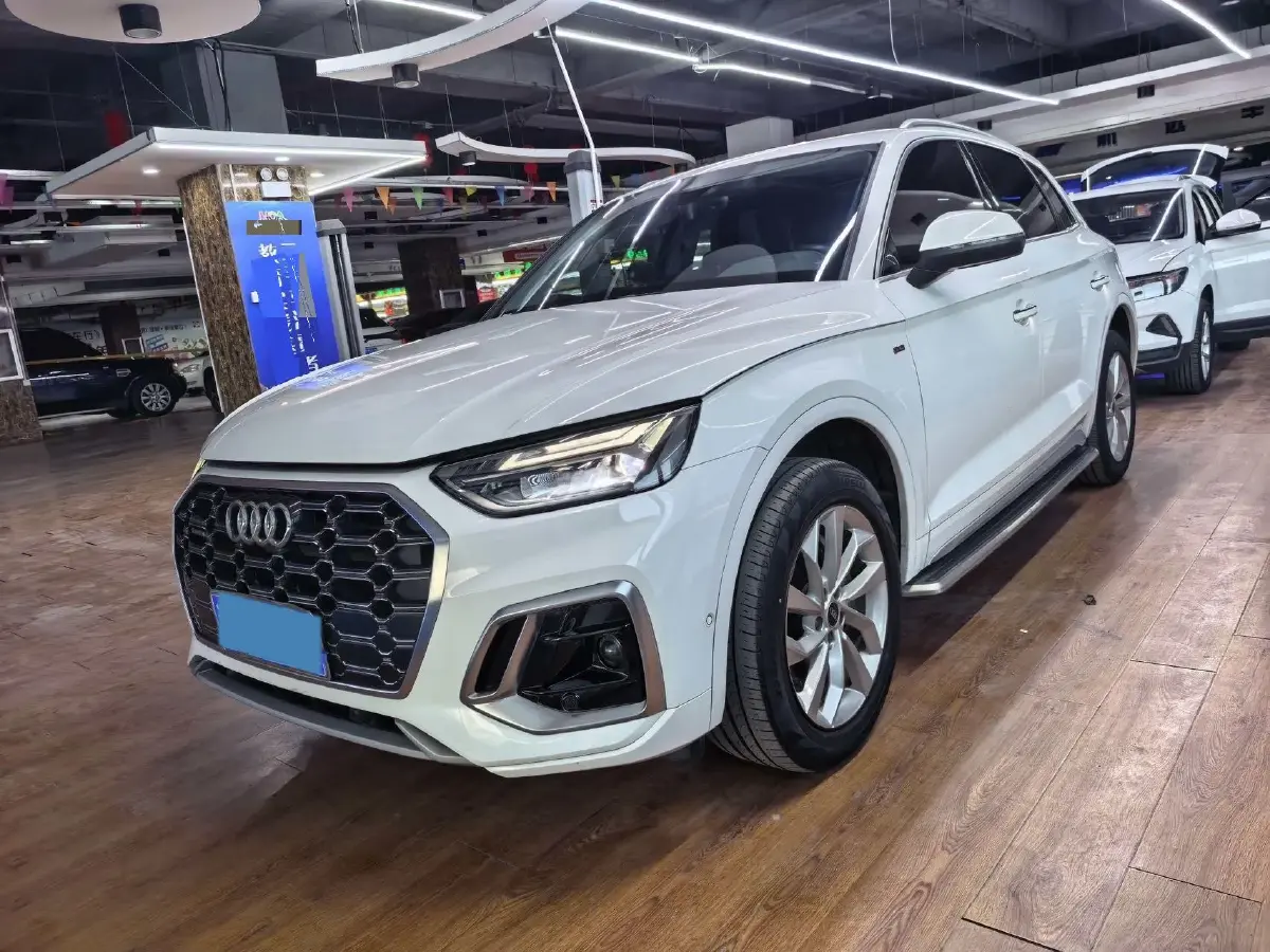2021 Audi Q5L 2.0T 190HP L4 7DCT