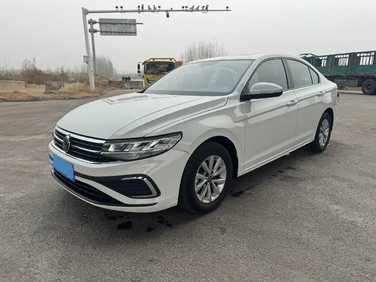 2023 Volkswagen Bora 1.5L 113HP L4 6AT