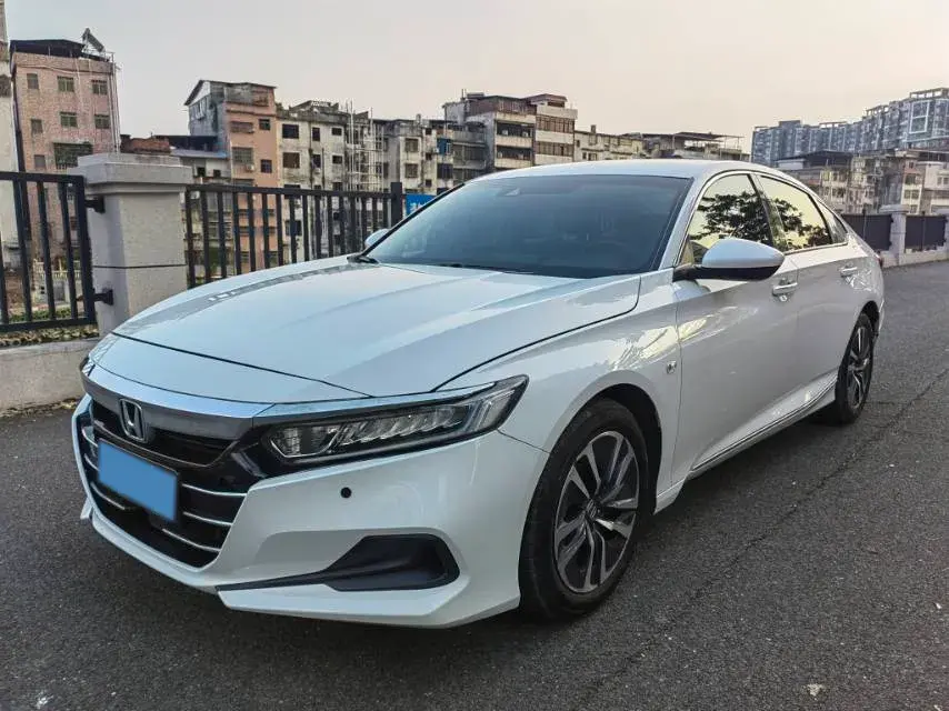 2022 Honda Accord 2.0L 146HP L4 E-CVT Hybrid