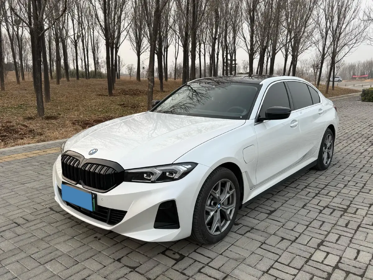 2025 BMW i3 BEV 70KWH