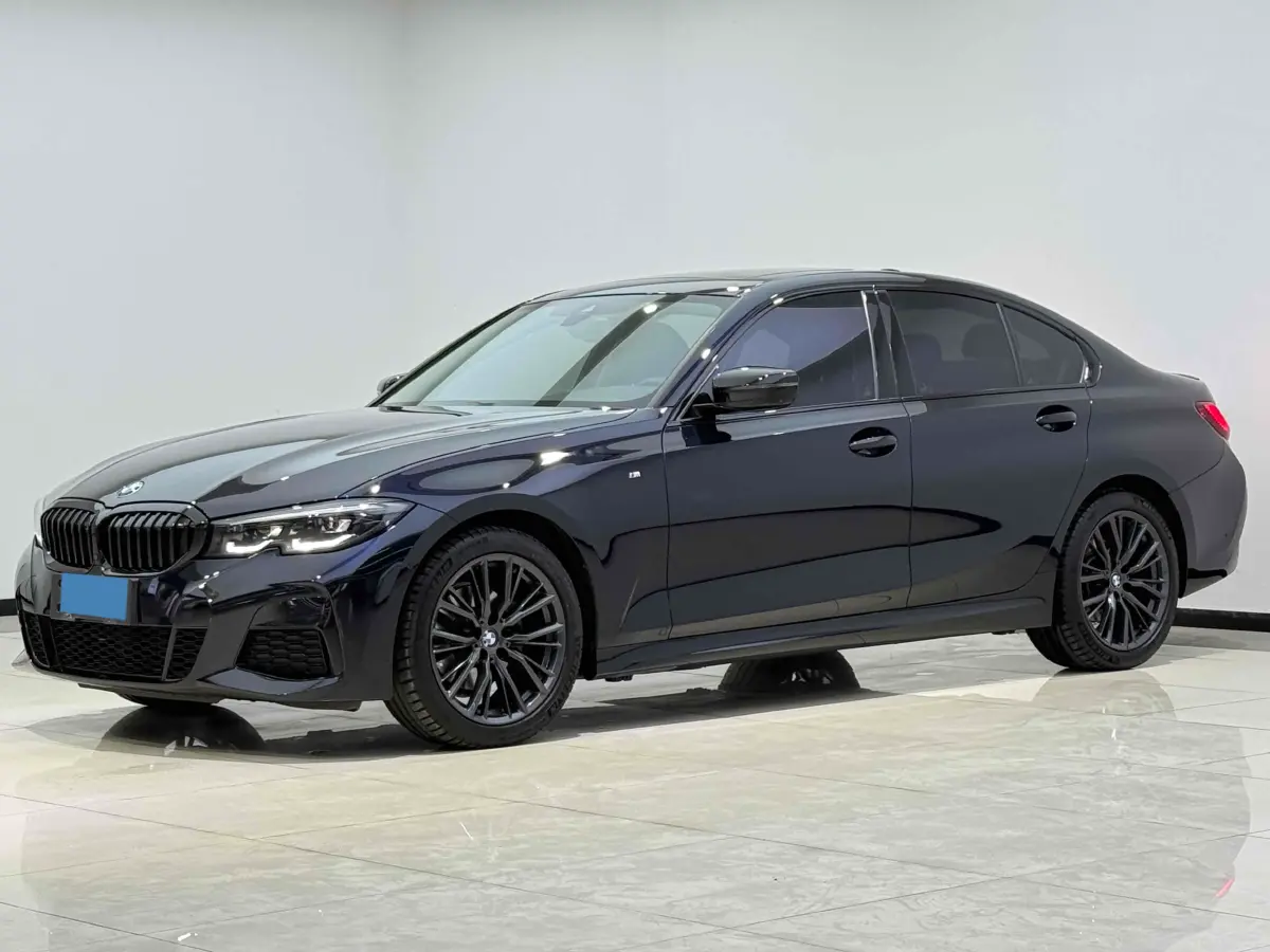2022 BMW 3 Series 2.0T 184HP L4 8AT