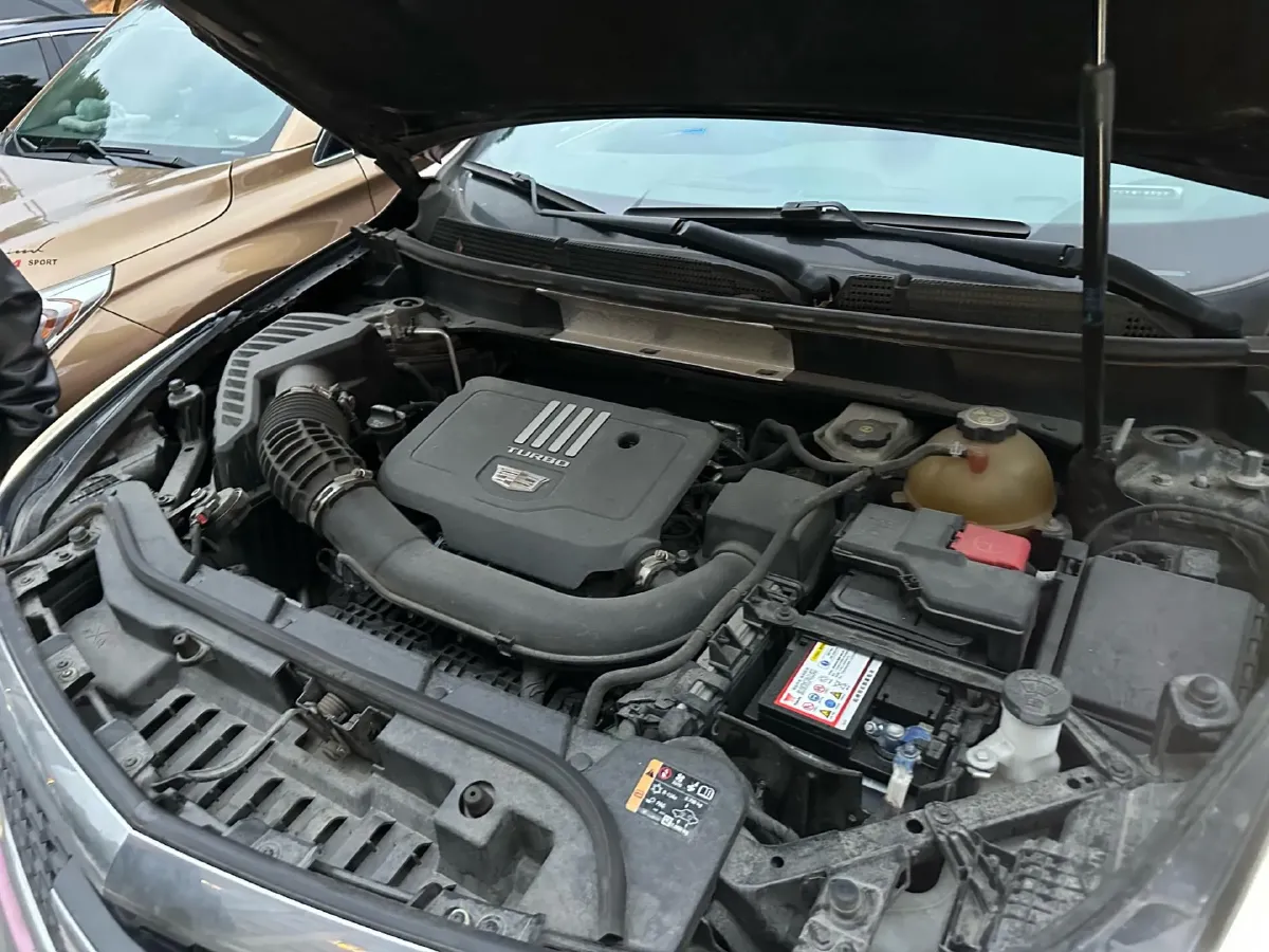 2021 Cadillac XT5 2.0T 237HP L4 9AT,autocango,china used car exporter,china ev exporter,chinese used car exporter,chinese used ev exporter