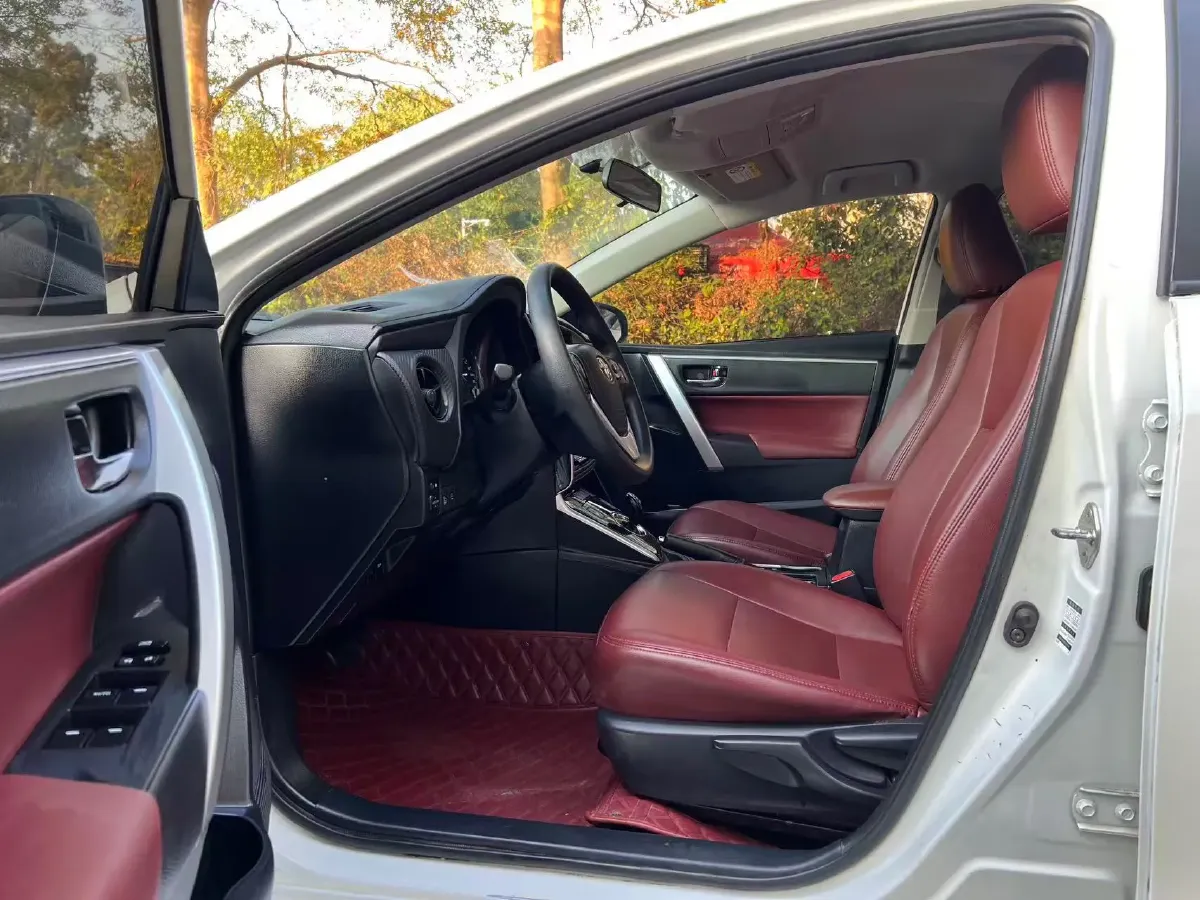 2019 Toyota Corolla Hybird E+ 1.8L 99HP L4 E-CVT PHEV 10.5KWH,autocango,china used car exporter,china ev exporter,chinese used car exporter,chinese used ev exporter