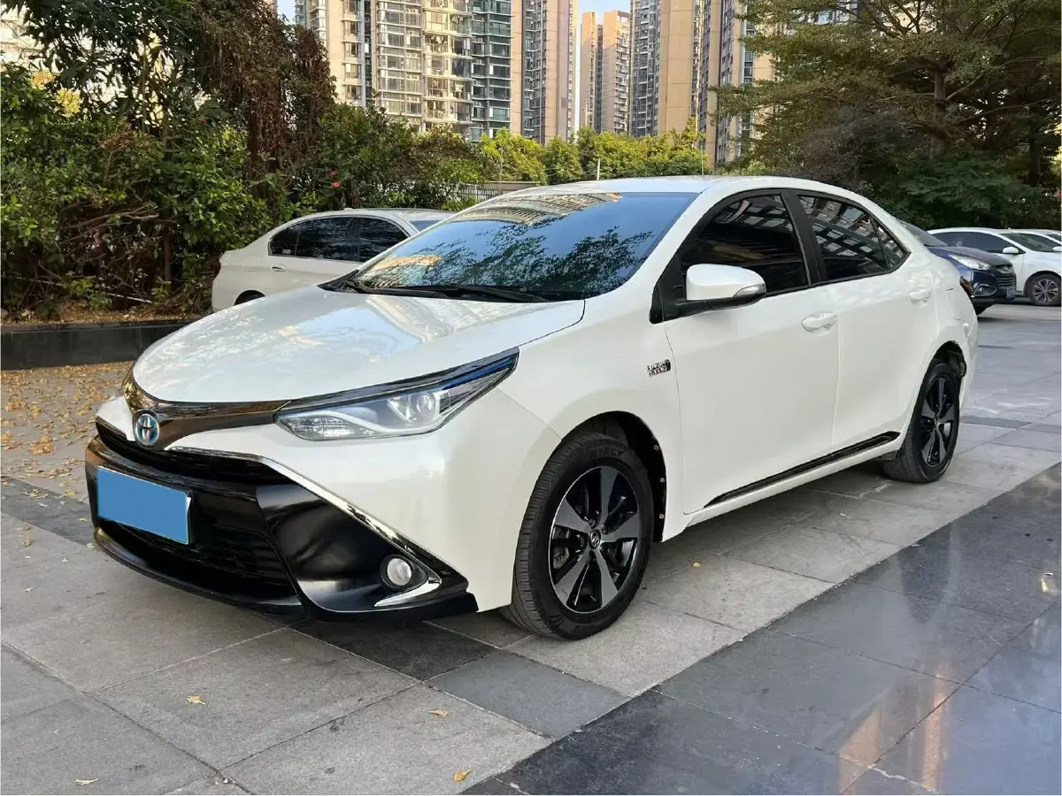 2019 Toyota Corolla Hybird E+ 1.8L 99HP L4 E-CVT PHEV 10.5KWH
