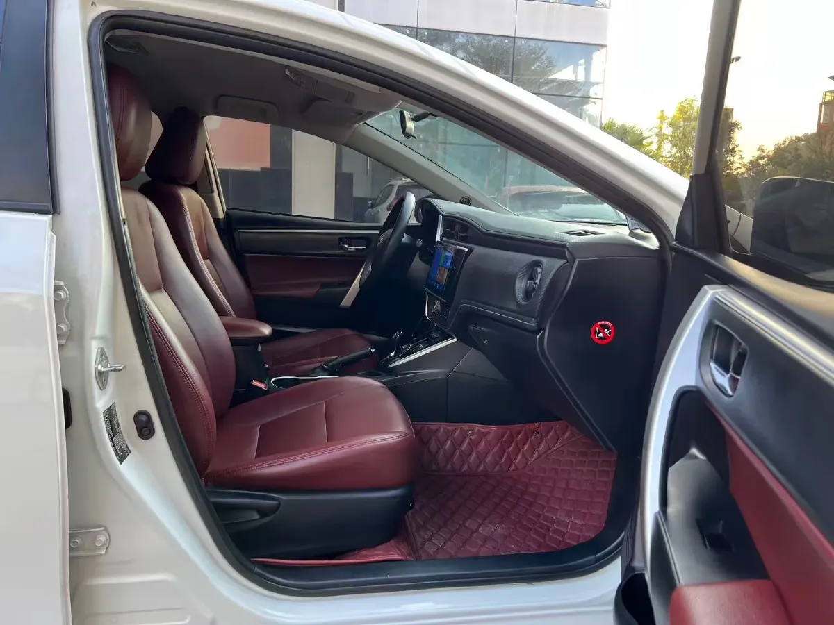 2019 Toyota Corolla Hybird E+ 1.8L 99HP L4 E-CVT PHEV 10.5KWH,autocango,china used car exporter,china ev exporter,chinese used car exporter,chinese used ev exporter