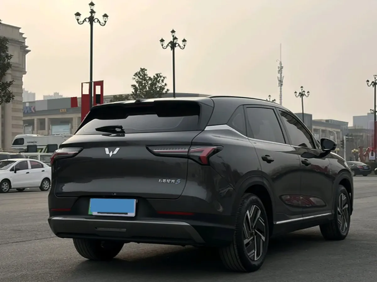 2024 WuLing XingGuangS BEV 60KWH,autocango,china used car exporter,china ev exporter,chinese used car exporter,chinese used ev exporter