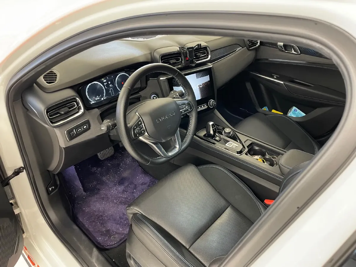 2021 LYNK&CO 03 New Energy 1.5T 180HP L3 7DCT PHEV 9.4KWH,autocango,china used car exporter,china ev exporter,chinese used car exporter,chinese used ev exporter