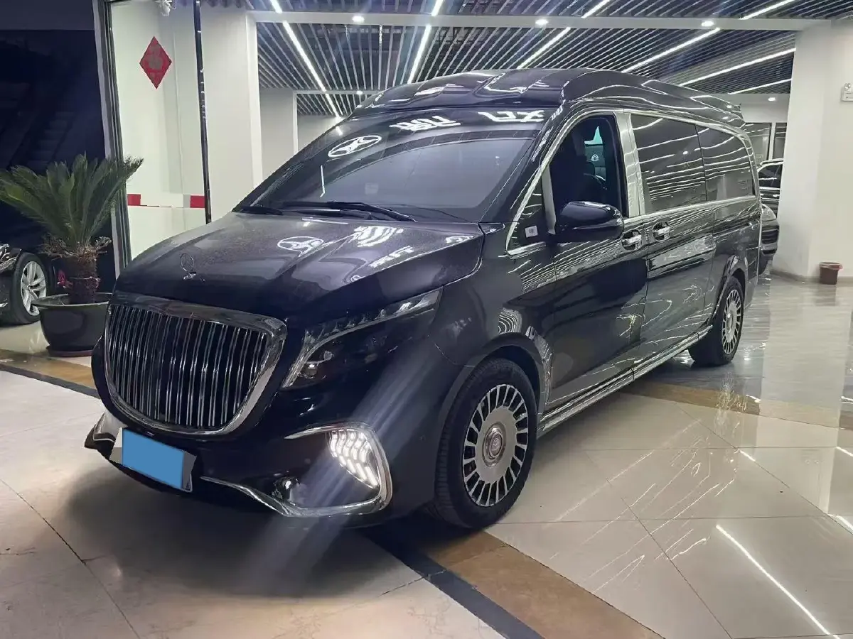 2021 Mercedes-Benz V Class 2.0T 211HP L4 9AT