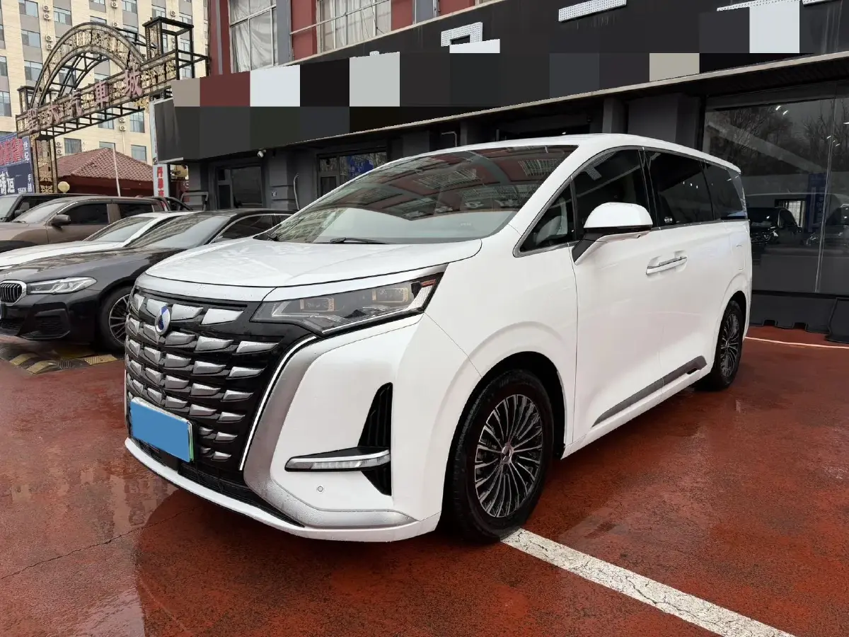 2024 Denza D9 1.5T 139HP L4 E-CVT PHEV 40KWH