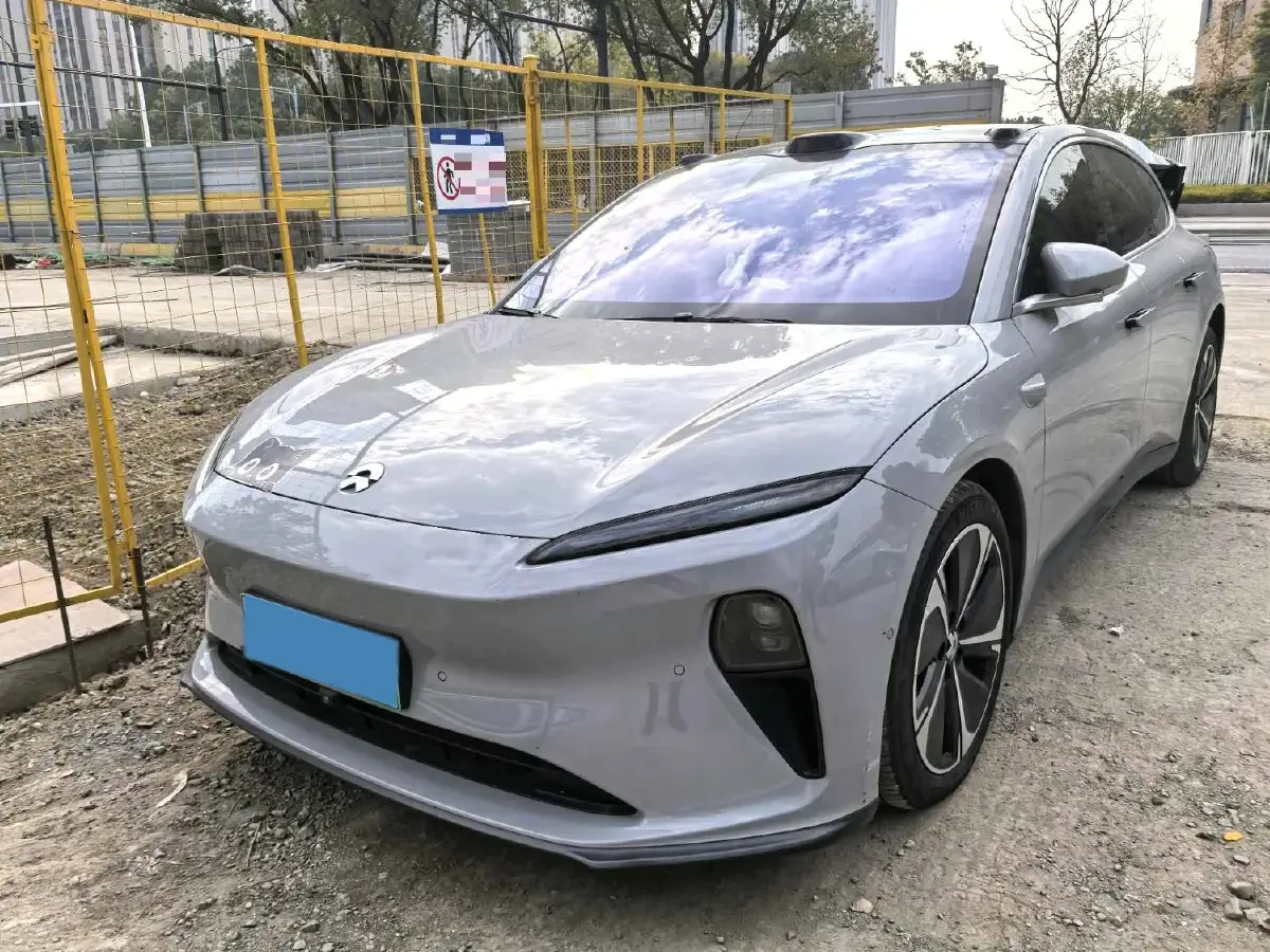 2024 NIO ET5T BEV 75KWH