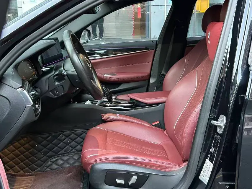 2021 BMW 5 Series 2.0T 184HP L4 8AT,autocango,china used car exporter,china ev exporter,chinese used car exporter,chinese used ev exporter