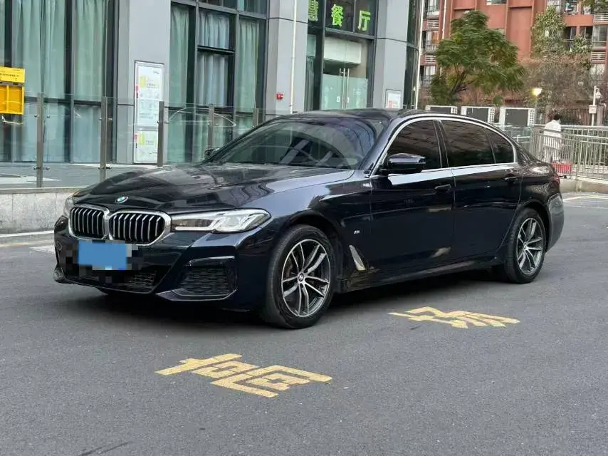 2021 BMW 5 Series 2.0T 184HP L4 8AT