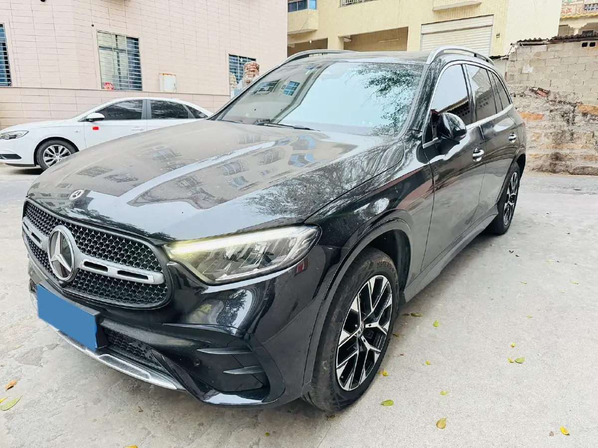 2023 Mercedes-Benz GLC Class 2.0T 204HP L4 9AT