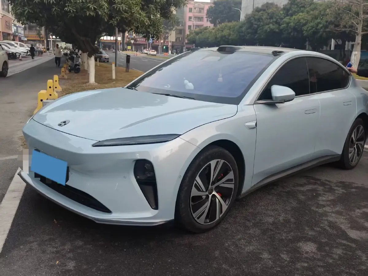 2023 NIO ET5T BEV 75KWH