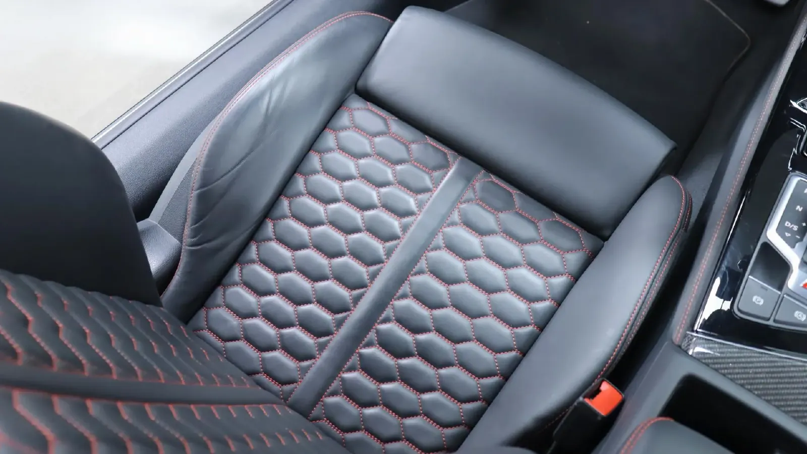 2022 Audi RS 5 2.9T 450HP V6 8AT,autocango,china used car exporter,china ev exporter,chinese used car exporter,chinese used ev exporter