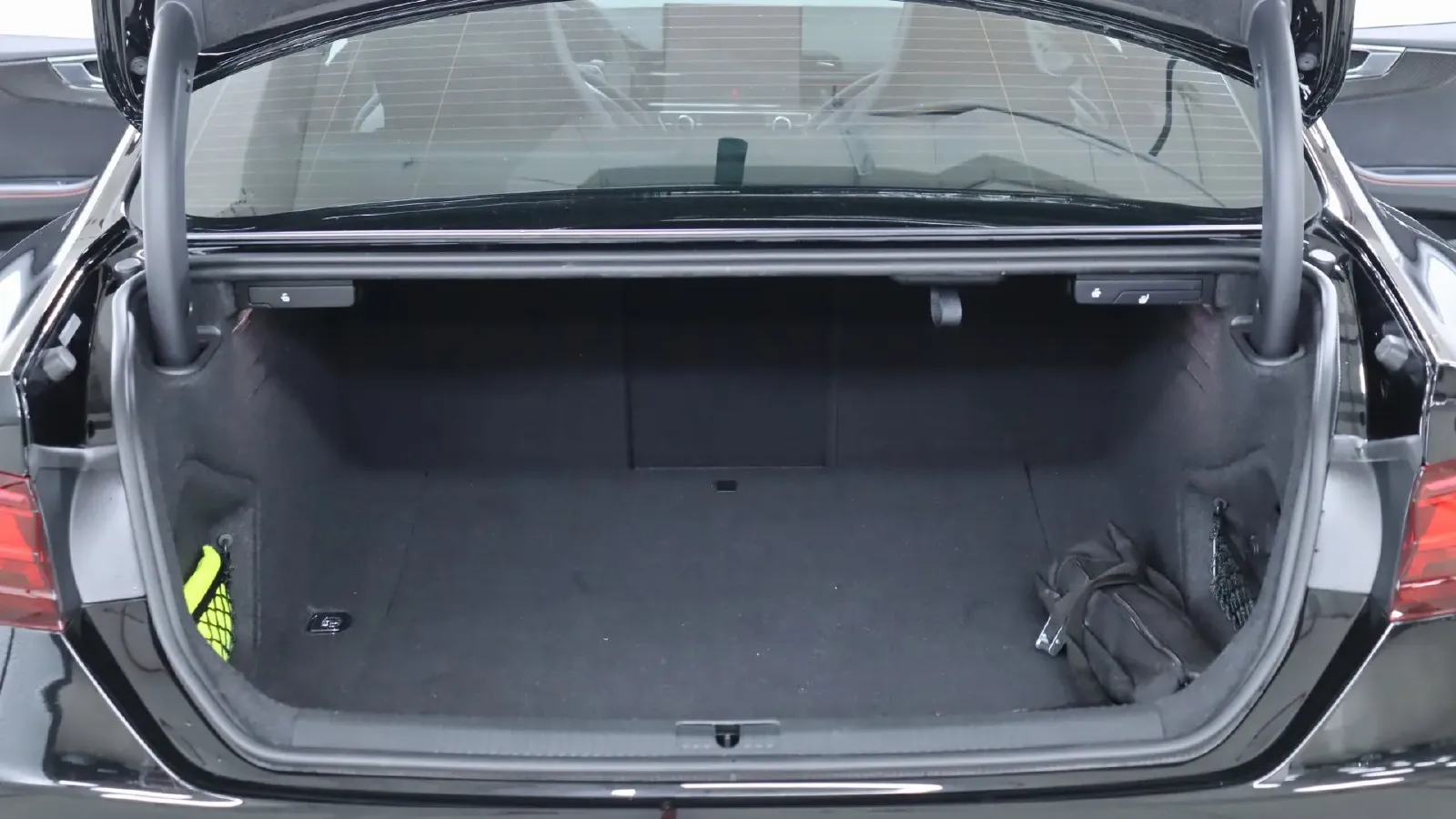 2022 Audi RS 5 2.9T 450HP V6 8AT,autocango,china used car exporter,china ev exporter,chinese used car exporter,chinese used ev exporter