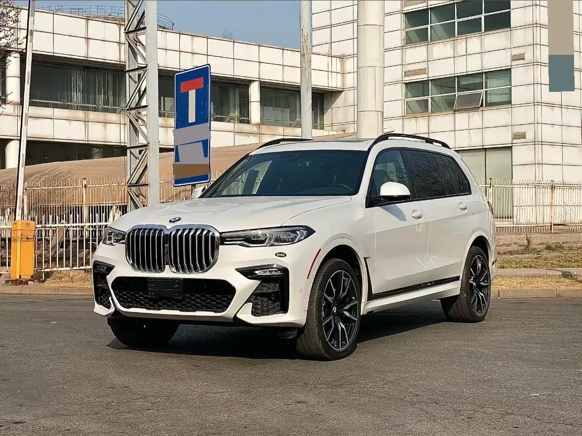 2021 BMW X7 3.0T 340HP L6 8AT