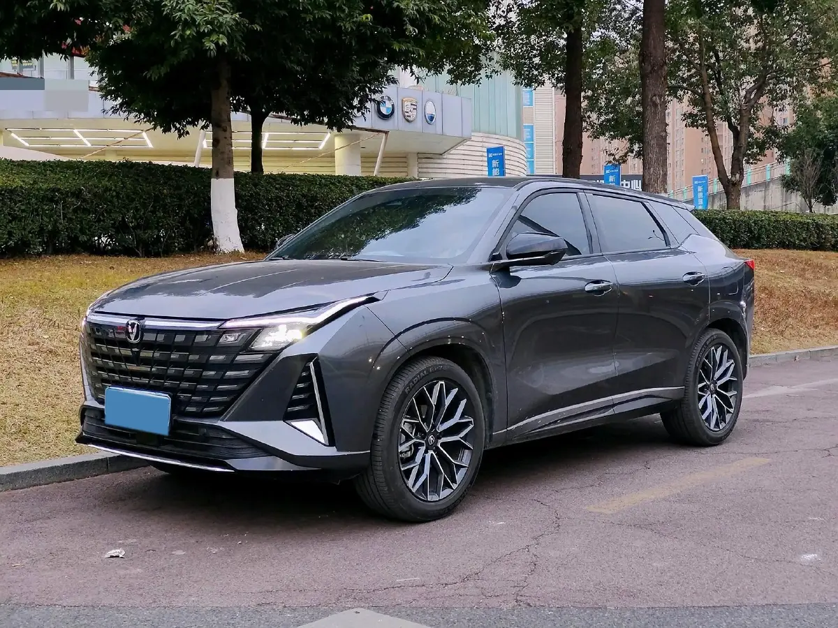 2025 ChangAn UNI-Z 1.5T 188HP L4 7DCT