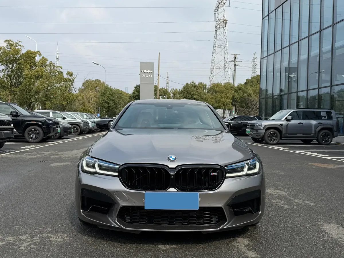 2021 BMW M5 4.4T 600HP V8 8AT,autocango,china used car exporter,china ev exporter,chinese used car exporter,chinese used ev exporter