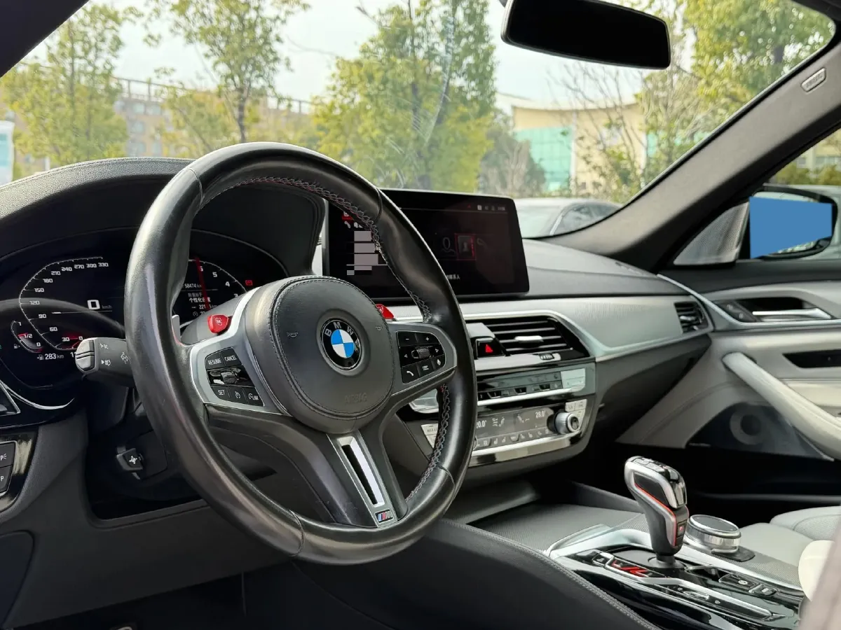 2021 BMW M5 4.4T 600HP V8 8AT,autocango,china used car exporter,china ev exporter,chinese used car exporter,chinese used ev exporter