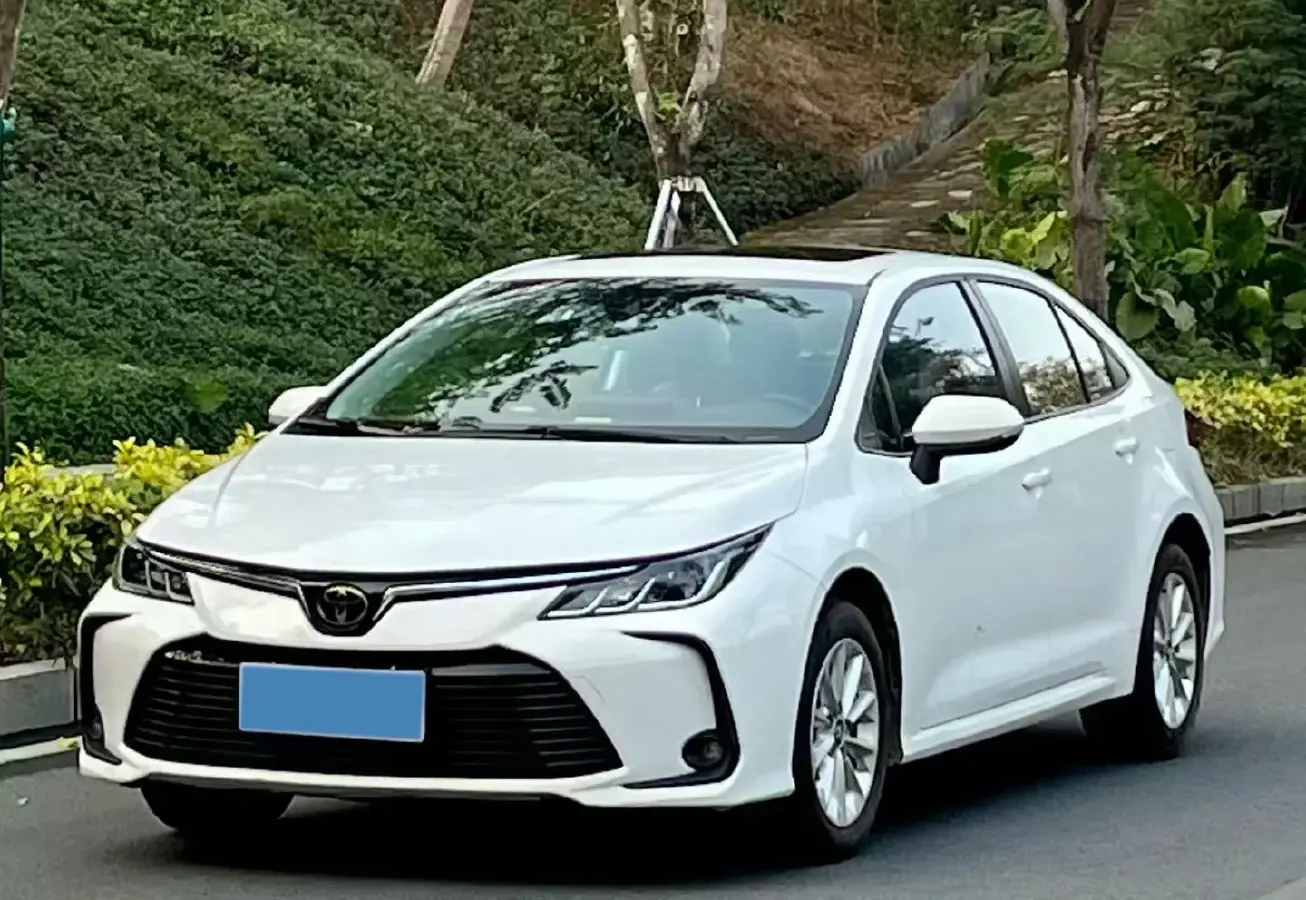 2021 Toyota Corolla 1.2T 116HP L4 CVT