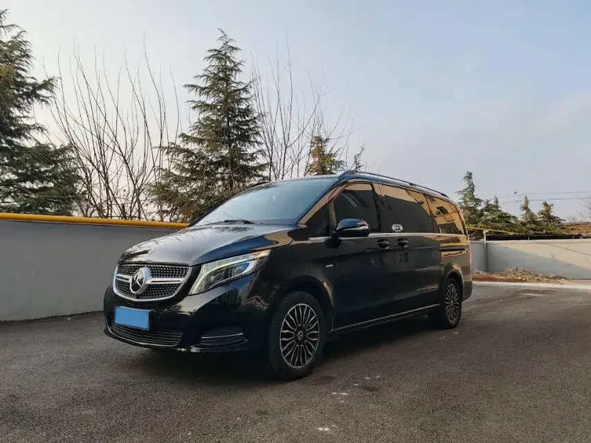 2018 Mercedes-Benz V Class 2.0T 211HP L4 7AT