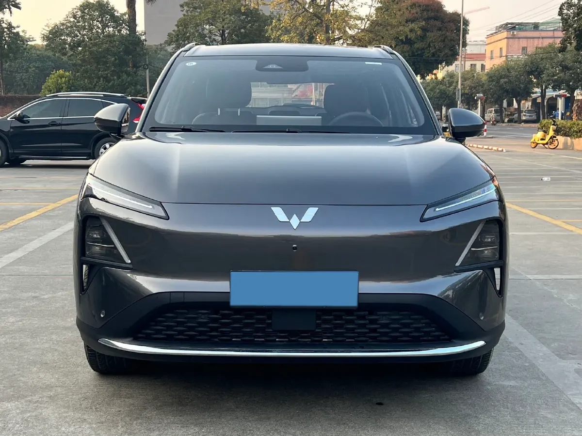 2024 WuLing XingGuangS BEV 60KWH,autocango,china used car exporter,china ev exporter,chinese used car exporter,chinese used ev exporter