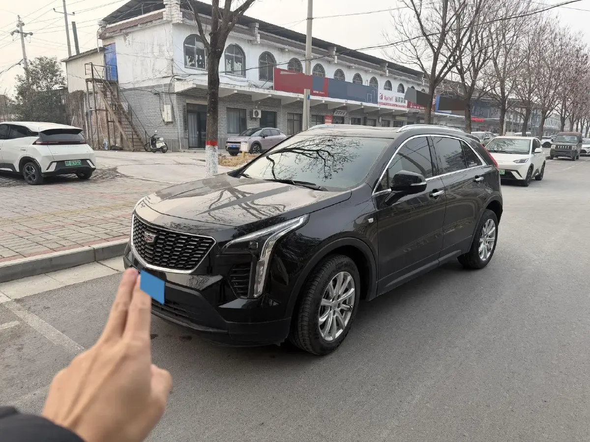 2021 Cadillac XT4 2.0T 237HP L4 9AT