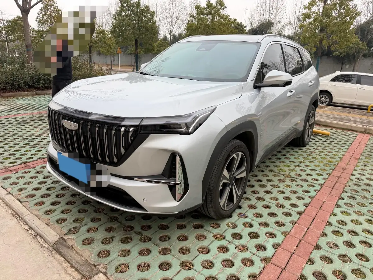 2025 Geely StarRay 1.5T 181HP L4 7DCT