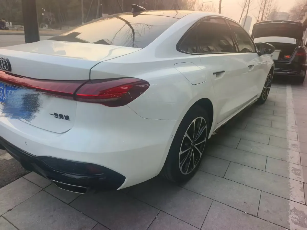 2026 Audi A5L 2.0T 170HP L4 7DCT,autocango,china used car exporter,china ev exporter,chinese used car exporter,chinese used ev exporter