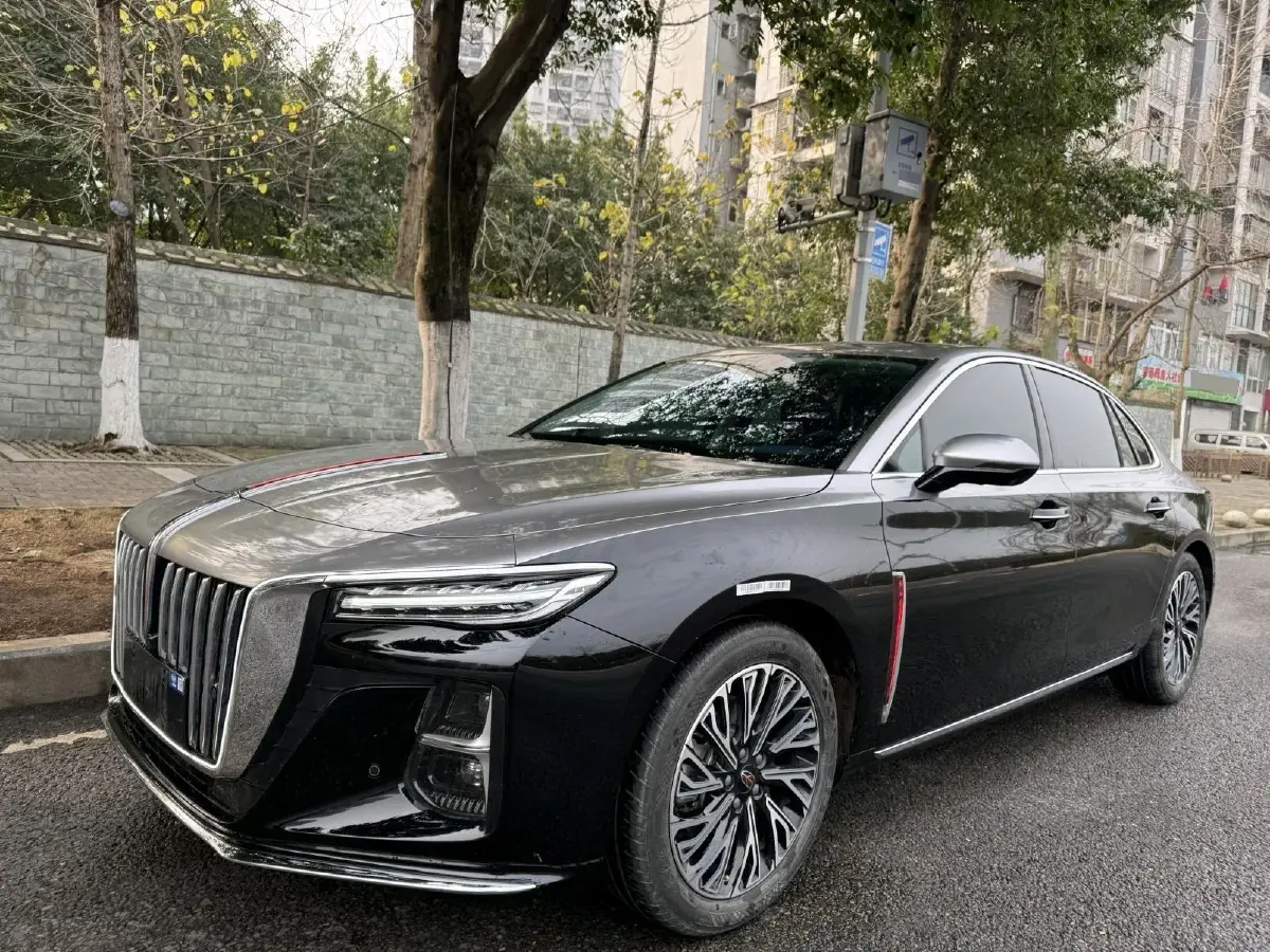 2023 HongQi H5 2.0T 224HP L4 8AT