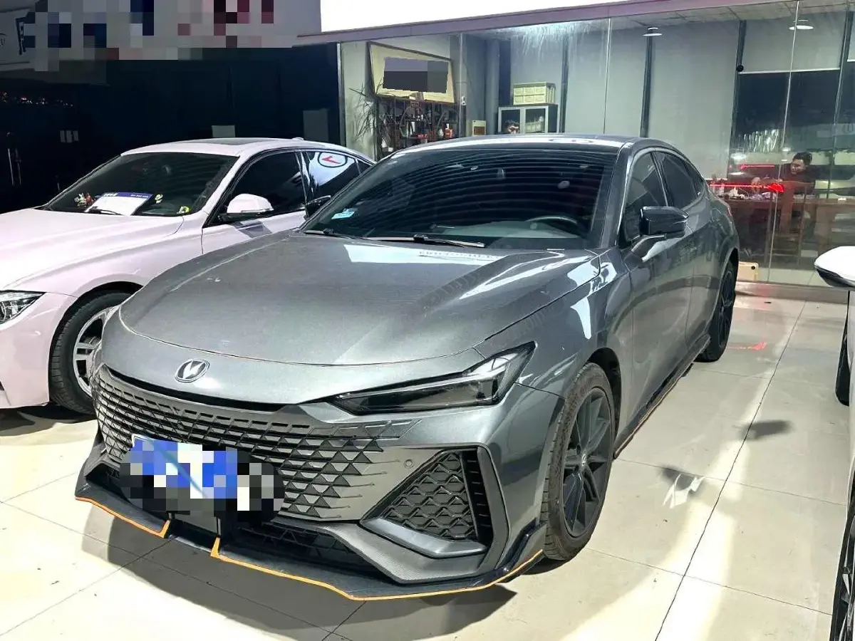 2023 ChangAn UNI-V 2.0T 233HP L4 8AT