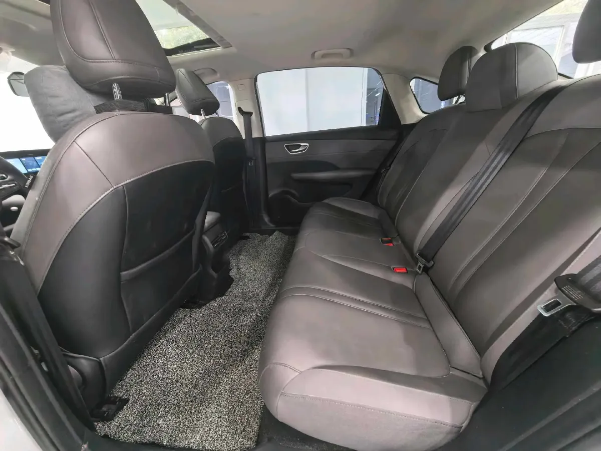 2025 Roewe D6 BEV,autocango,china used car exporter,china ev exporter,chinese used car exporter,chinese used ev exporter