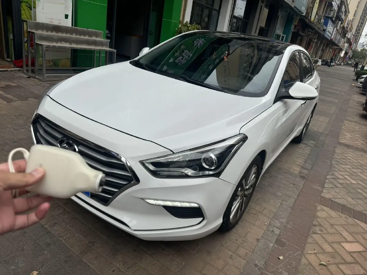 2017 Hyundai Mistra 1.8L 143HP L4 6AT